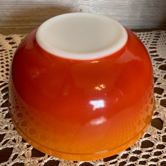 Vintage Pyrex Flamingo Mixing bowls - Picture 6 of 8